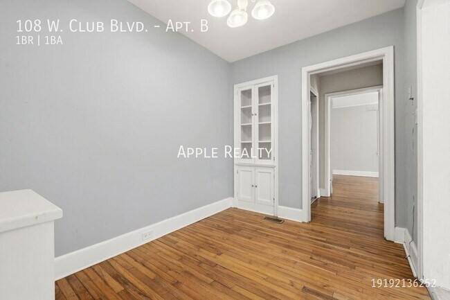 Foto del edificio - 108 W Club Blvd