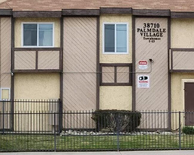 Foto del edificio - 38710 10th St E