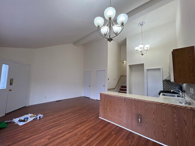Foto del edificio - 326 Winfield Ave
