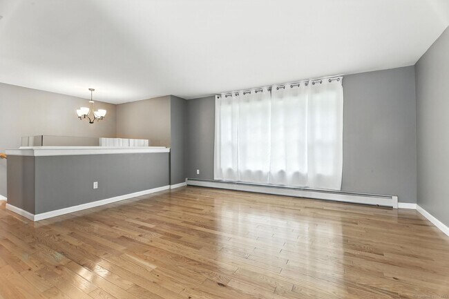Foto del edificio - 221 Griffin Rd