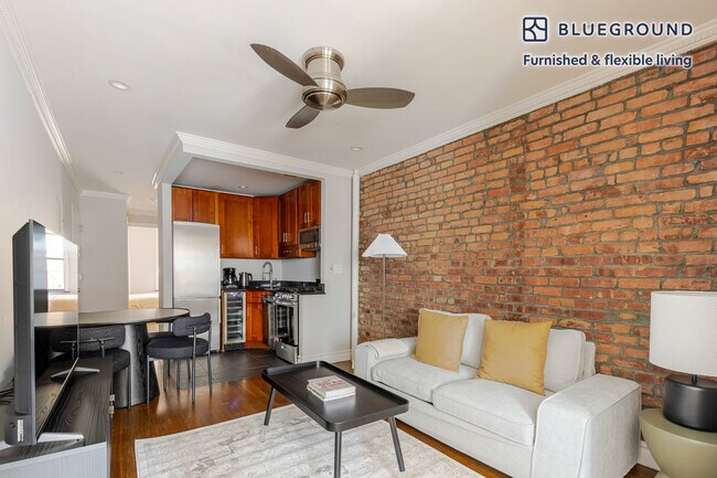 Foto del edificio - 1373 1st Ave