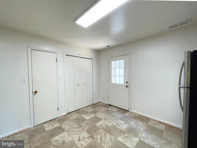 Building Photo - 22097 Spring Valley Dr