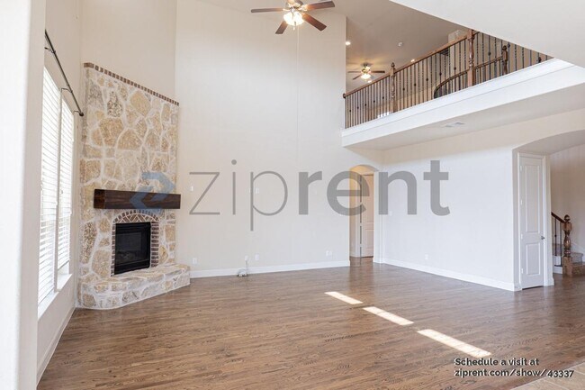 Foto del edificio - 232 Whitewing Ln