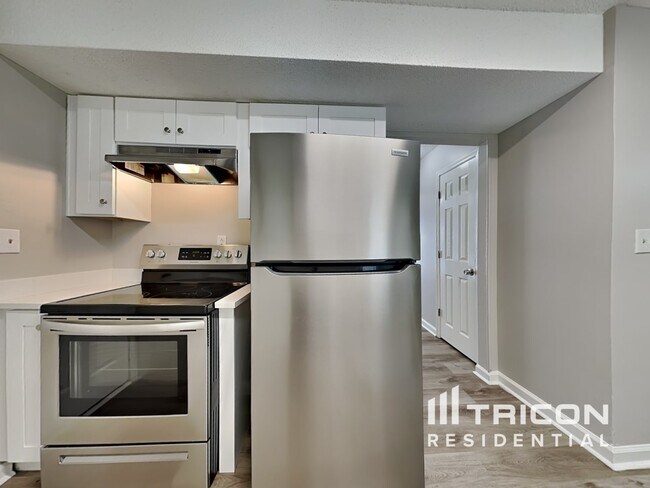 Foto del edificio - 39 Pine Grove Cir