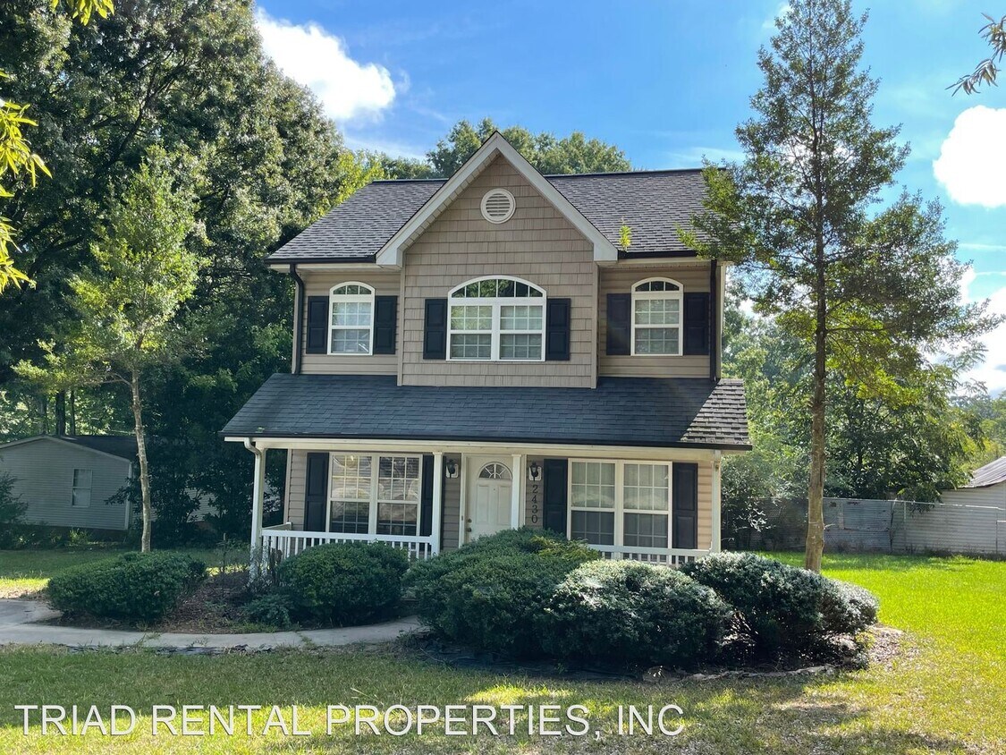 3 br, 2 bath House 2430 Sylvan Dr. 092 House Rental in Asheboro