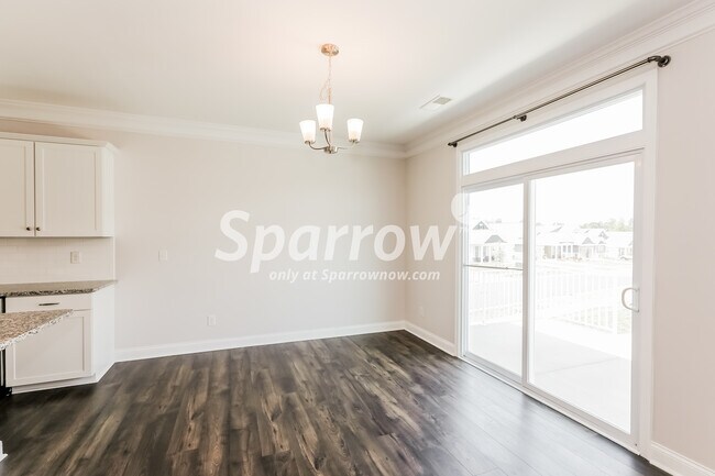 Building Photo - 732 Altamonte Dr