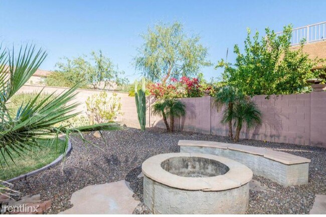 Foto del edificio - 4 br, 3 bath House - 3222 W Espartero Way