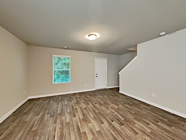 Building Photo - 2146 Belmont Cir NE