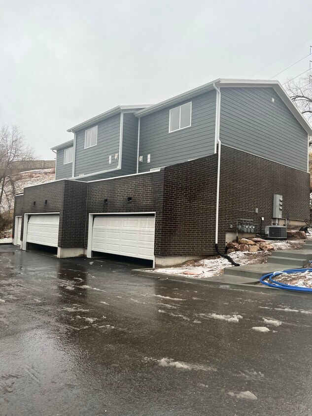 Building Photo - 1678 E 1425 S