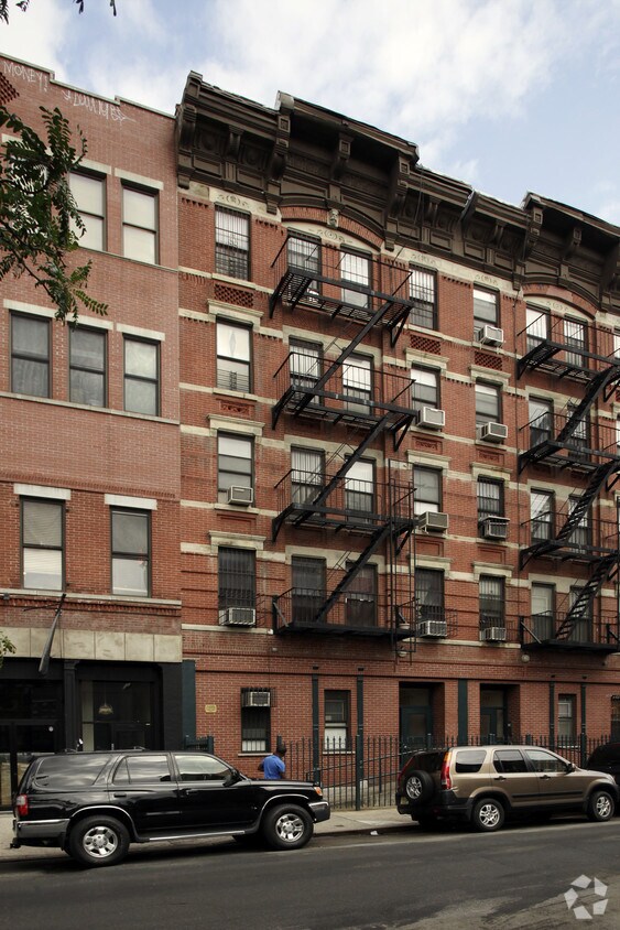 Foto del edificio - 135 Norfolk St