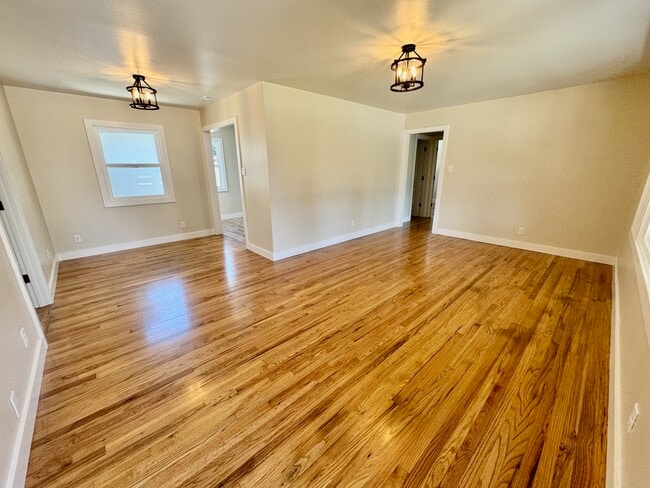 Building Photo - 2597 Maywood Ave