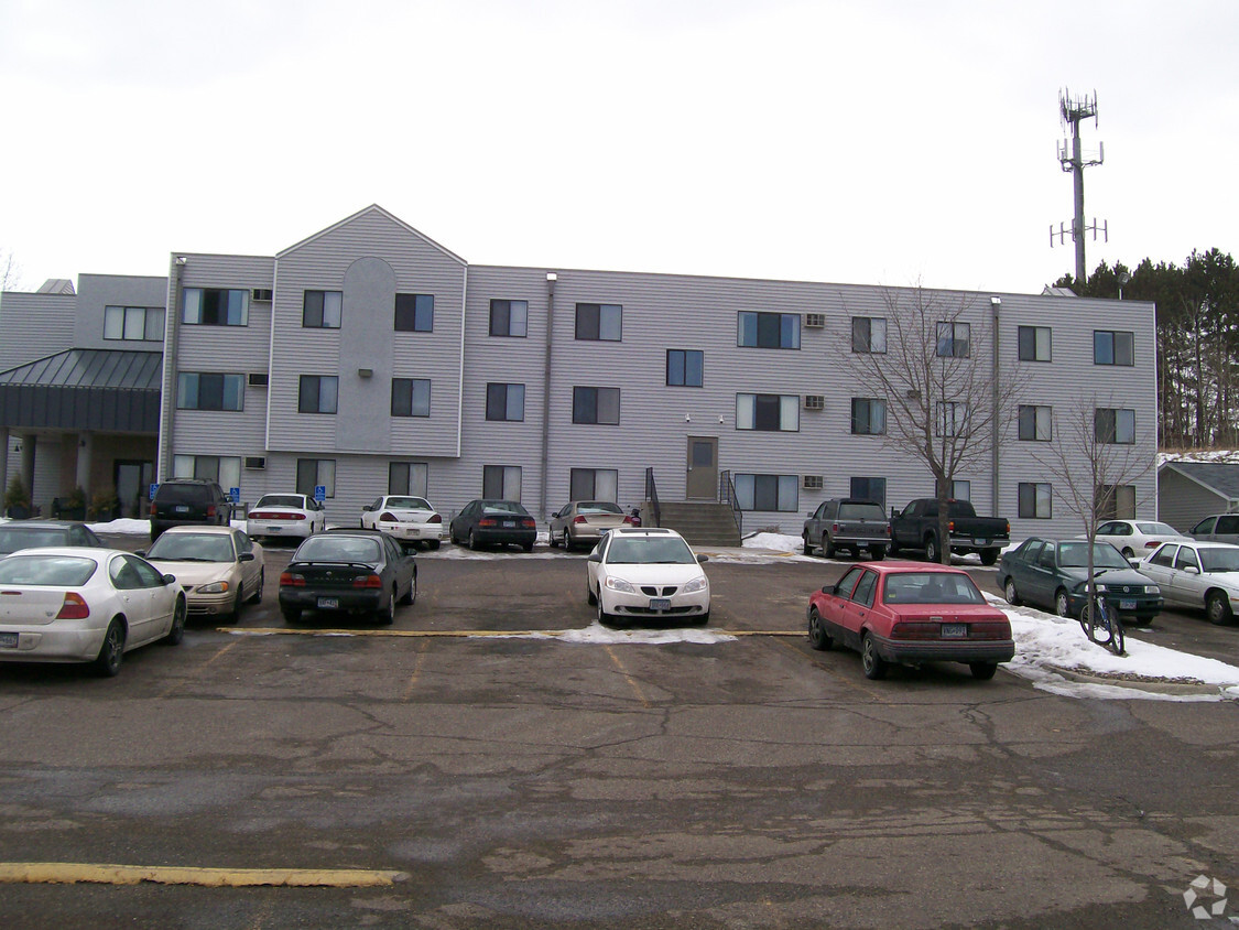 Primary Photo - Century Commons Student Housing