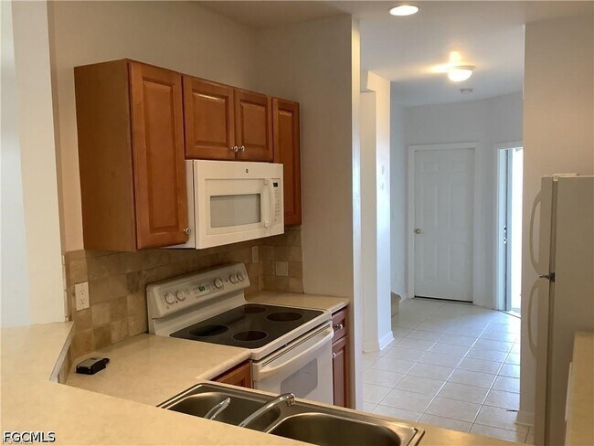 Foto del edificio - 8567 Athena Ct