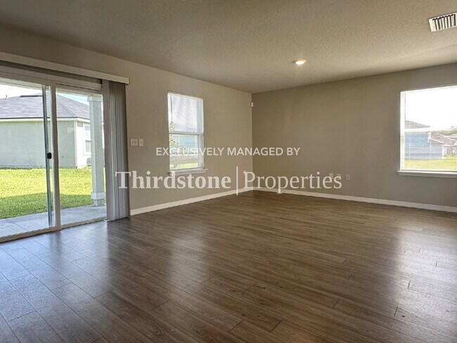 Building Photo - 1373 Tan Tara Trl