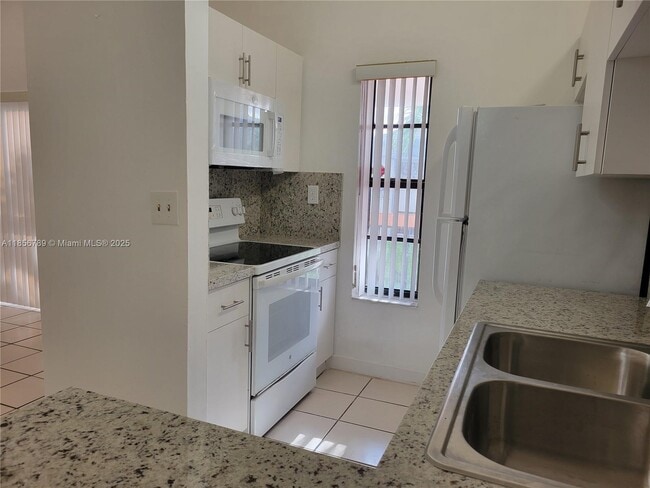 Building Photo - 7415 SW 153rd Ct