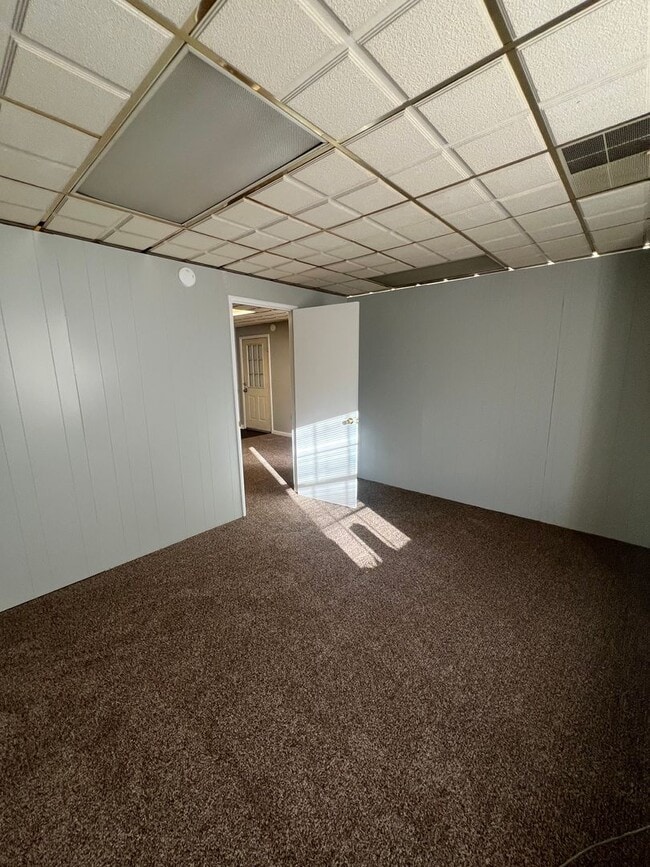 Building Photo - One Bedroom Apartment in Carlisle