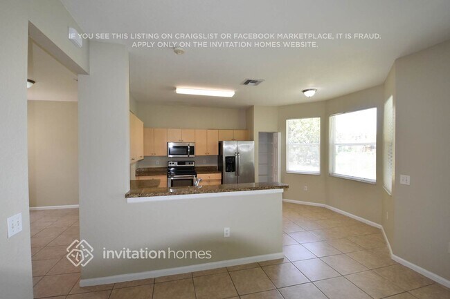 Building Photo - 4293 SW 128th Ave