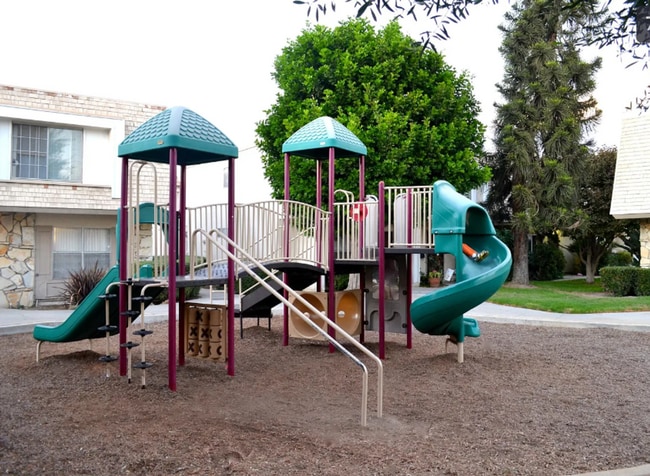 Foto del edificio - Paradise Manor Condo for lease