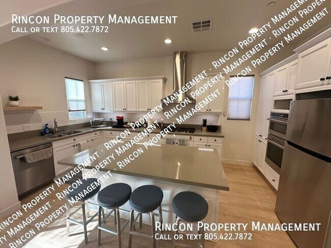 Foto del edificio - Partially Furnished 3-Bedroom Condo in Nor...