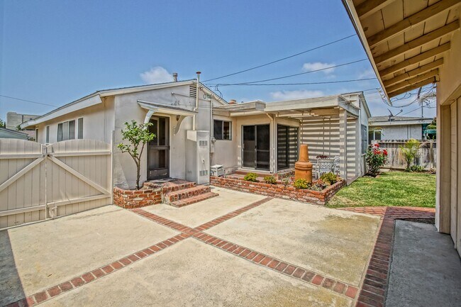 Foto del edificio - 5512 Wiseburn St