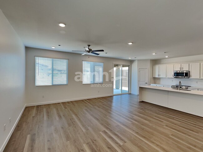 Building Photo - 9683 N Rancho Lozano