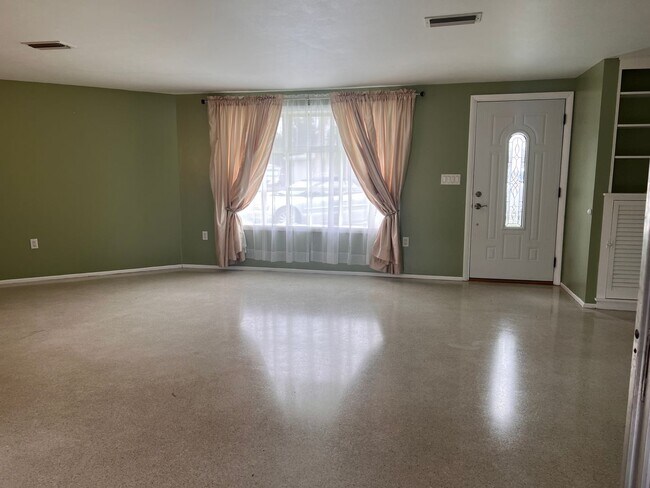 Building Photo - 3BR/2BA Single Family Home in South Venice