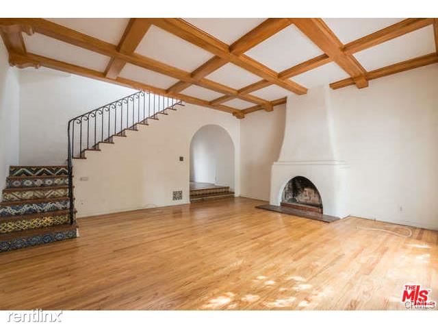 Foto del edificio - 240 S Moreno Dr