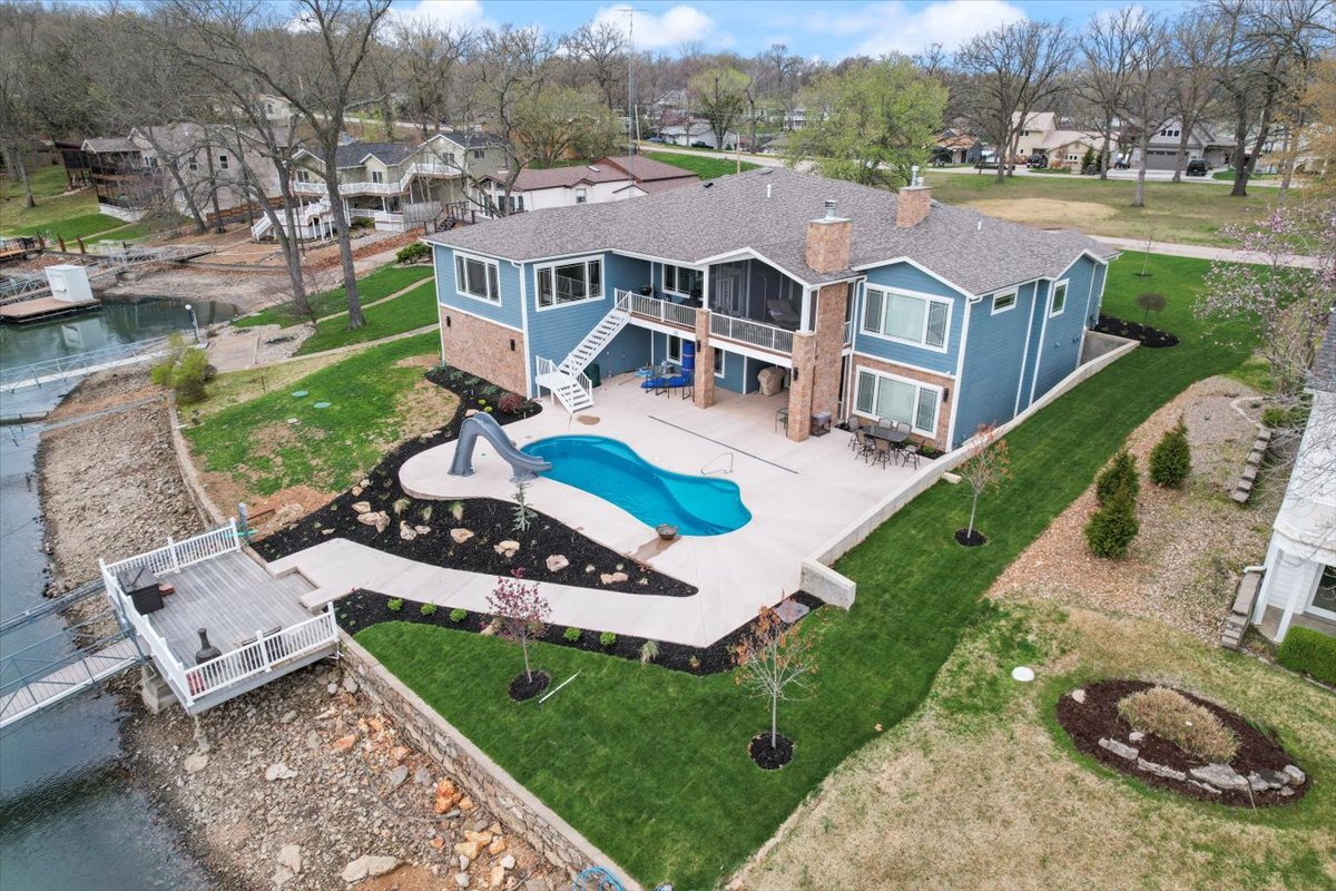 Primary Photo - 2350 Lake Acres Dr
