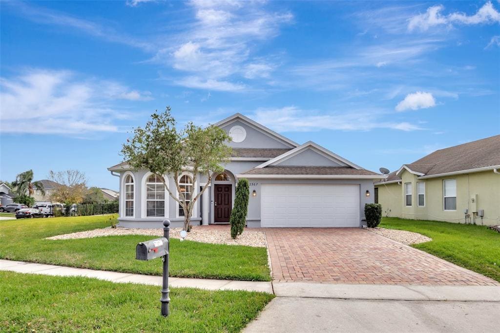 Foto principal - 2367 Brewerton Ln