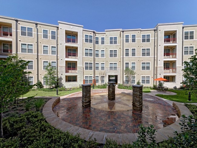 Lancaster Apartments Dallas