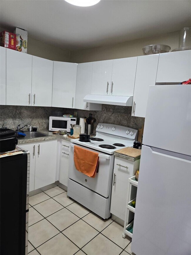 Foto del edificio - 13351 SW 17th Ln