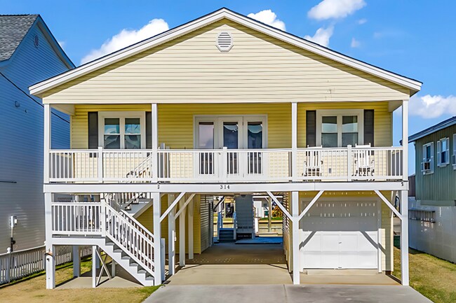 Building Photo - Winter raised beach home rental in Cherry ...