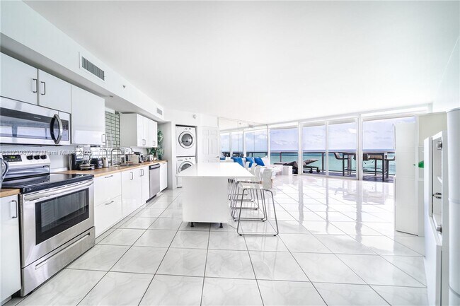 Building Photo - 6301 Collins Ave