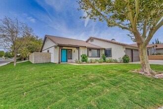 Building Photo - 42350 Encanto Way