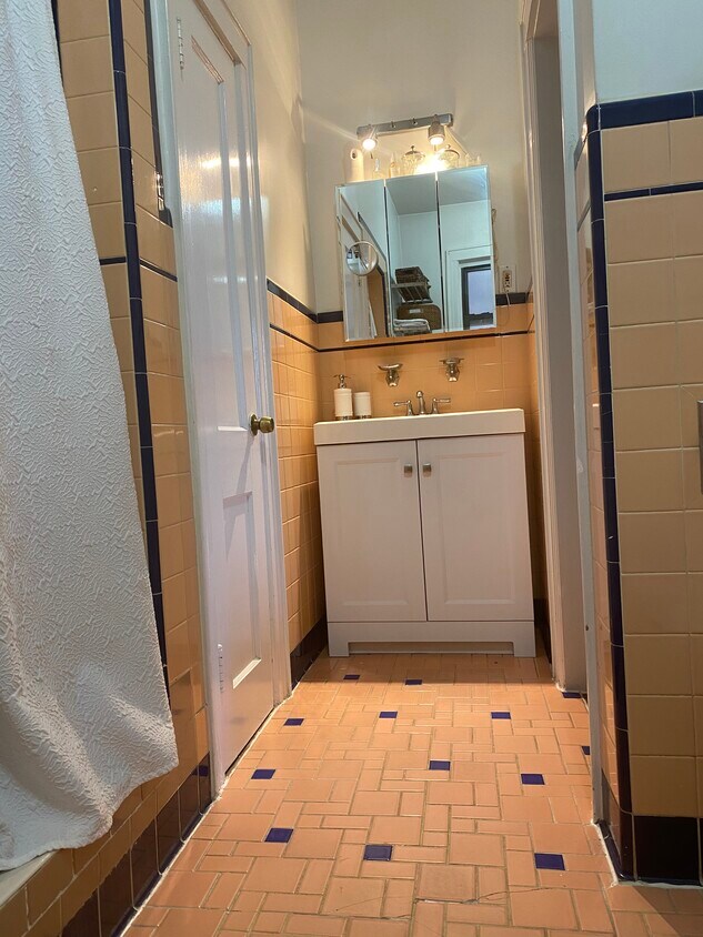Foto principal - 6413 Forest Ave