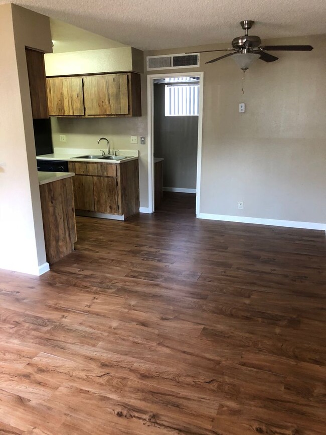 Interior Photo - Casas Adobes Apartments