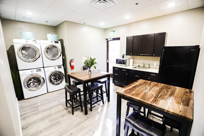 Foto del edificio - Belle Vie Salon Studios - Chandler