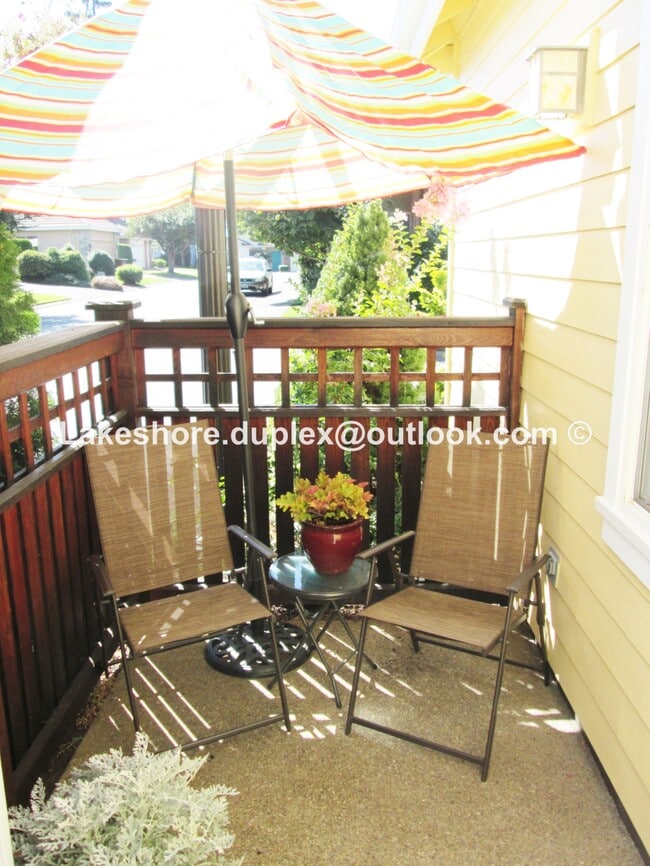 Private patio - 3243 Lakemont Dr