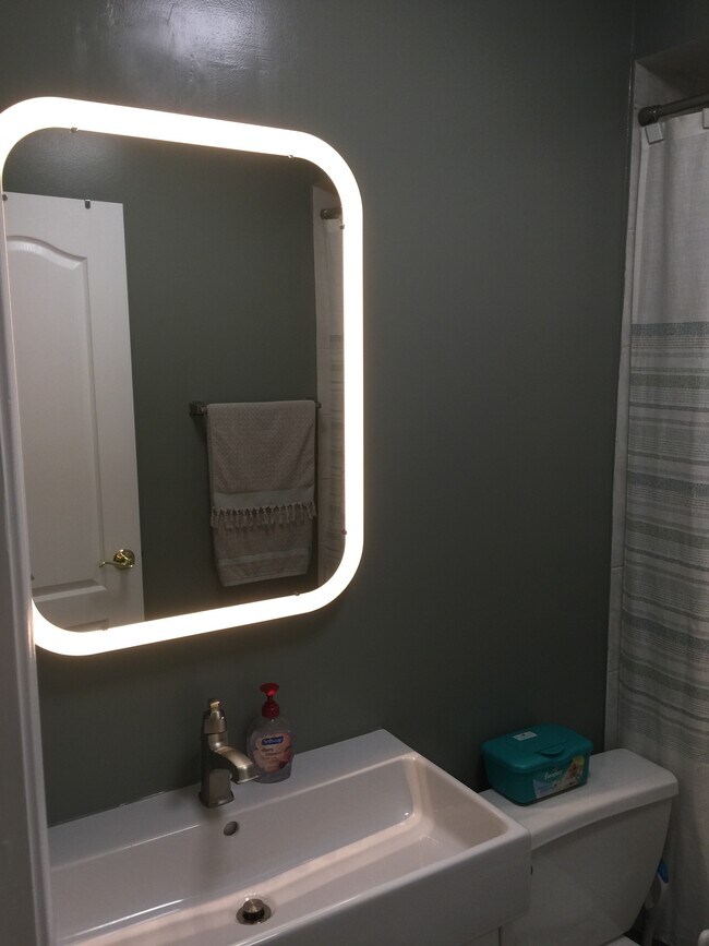 Building Photo - 69 Santa Monica Ln