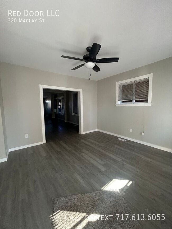 Building Photo - 320 Maclay St