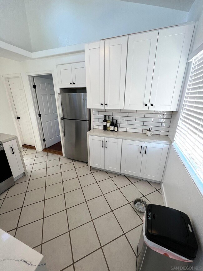 Building Photo - 3513 Nile St