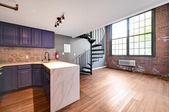 Building Photo - 384 Trenton Ave