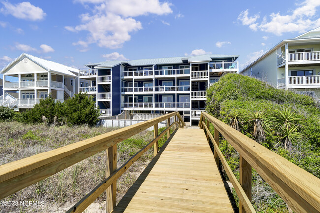 Foto del edificio - 608 Carolina Beach Ave N