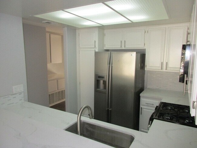 Foto del edificio - Scripps Ranch - Upgraded - 2BD/2BA - Unit in Terraces at Scripps Ranch