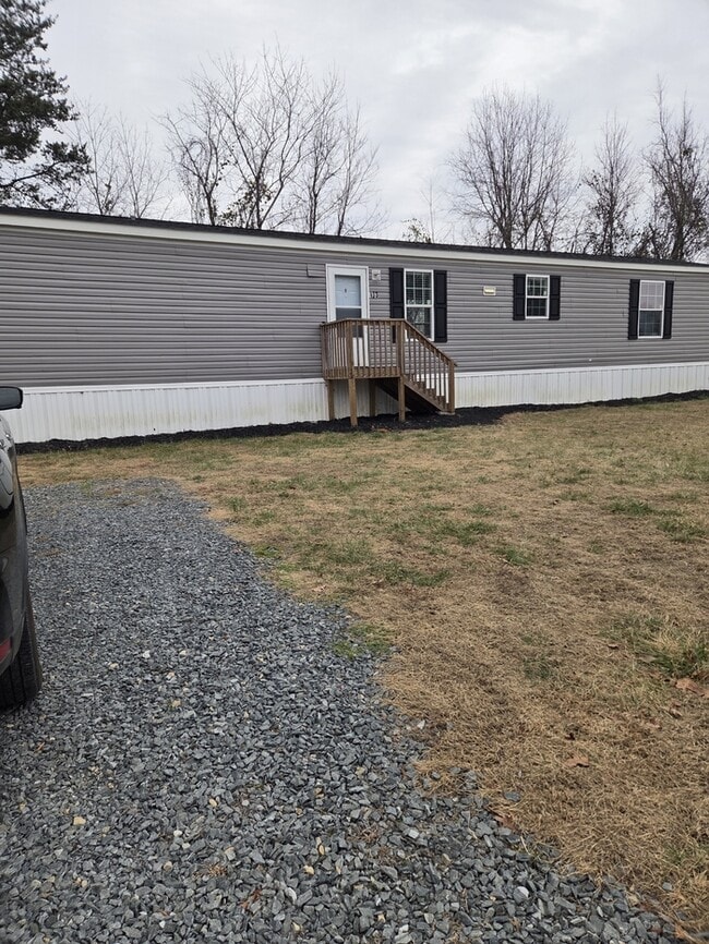 Building Photo - 103 Lakisha Ct