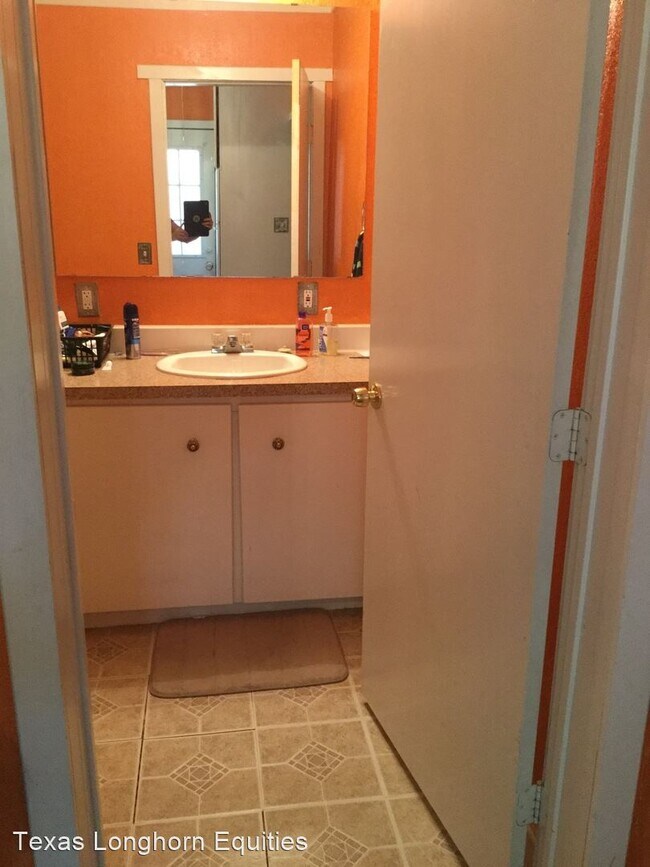 Foto del edificio - 1 br, 1 bath House - 508 W. Spring St.