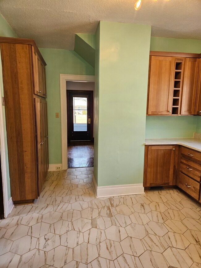 Foto del edificio - 2234 S Main St