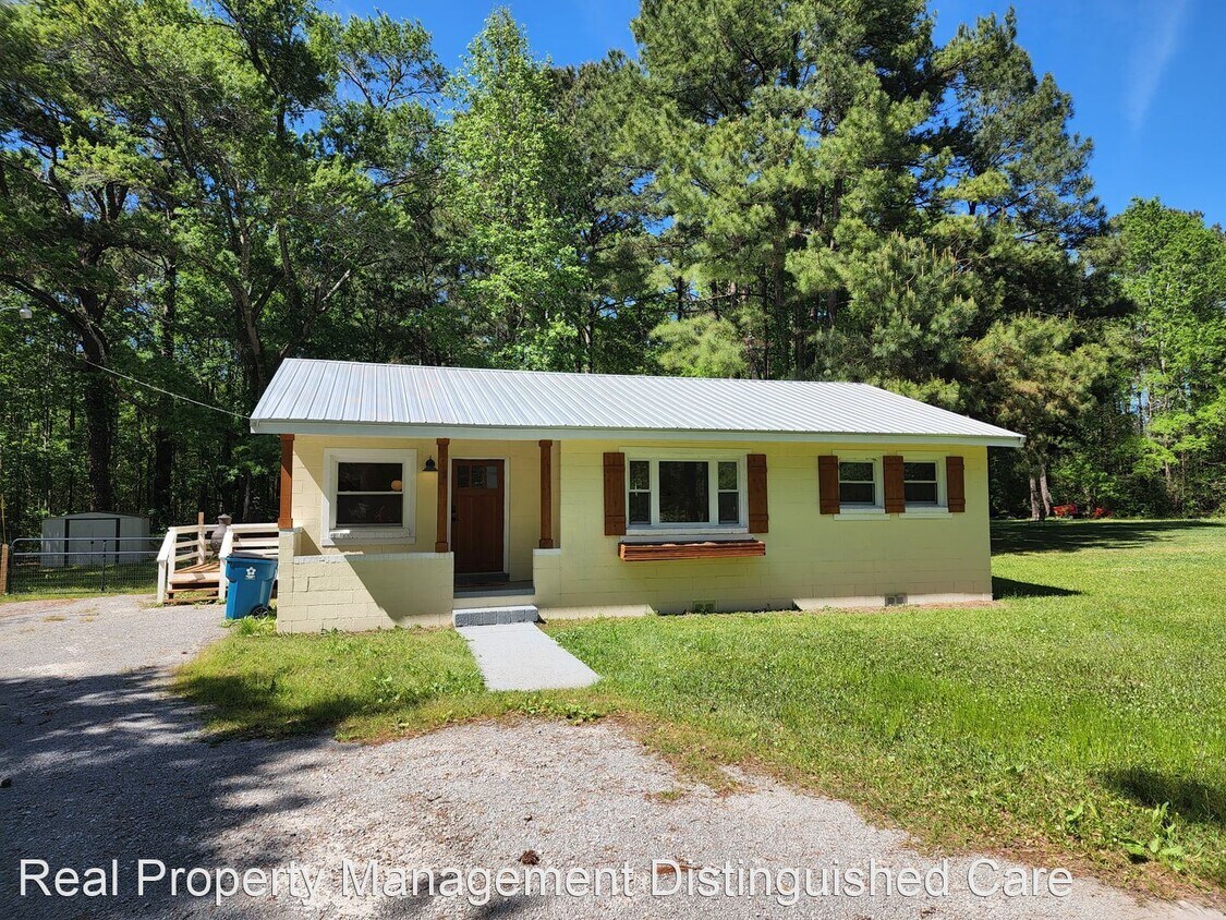 Primary Photo - 3 br, 2 bath House - 1028 Charity Church Rd.