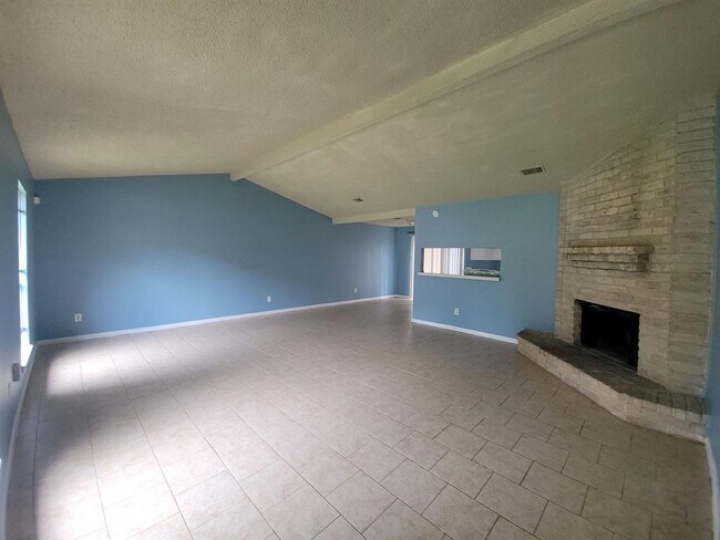 Building Photo - 8714 Valley Song Dr