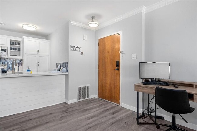 Building Photo - 1400 Ocean Dr